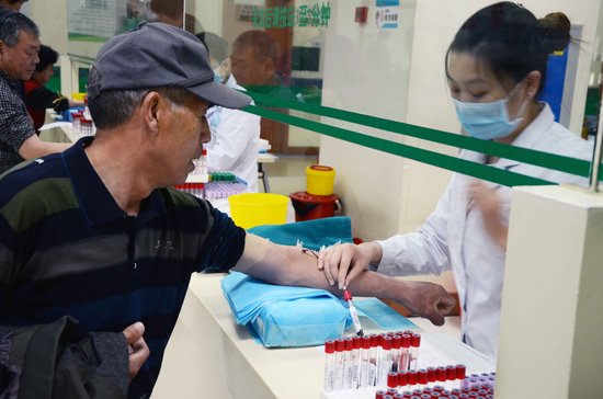 东胜集团·老人免费体检健康公益活动圆满举办